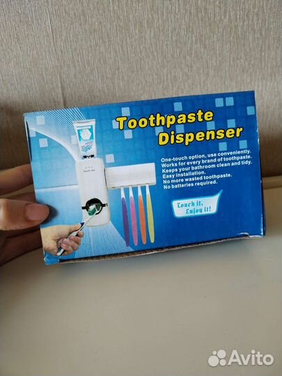 Сенсерный диспенсор для мыло