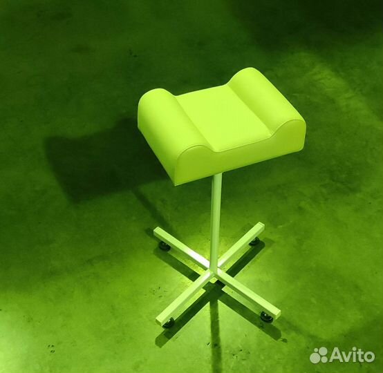 Подставка для ног педикюрная