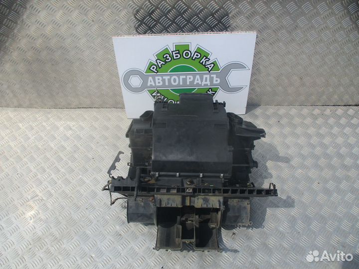 Корпус отопителя BMW 5 E34