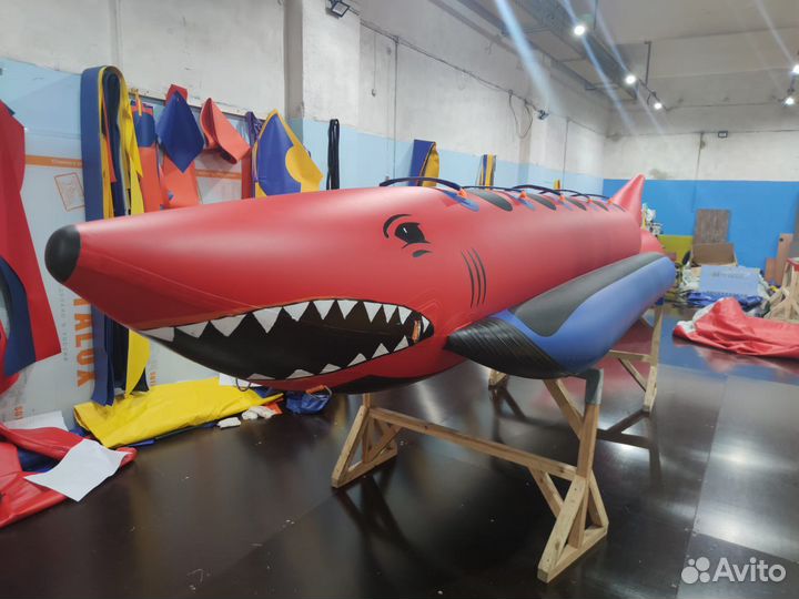 Водный банан Акула