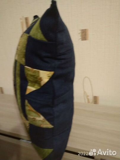 Подушка для мебели (печворк)