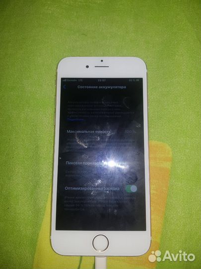 Телефон iPhone 6s