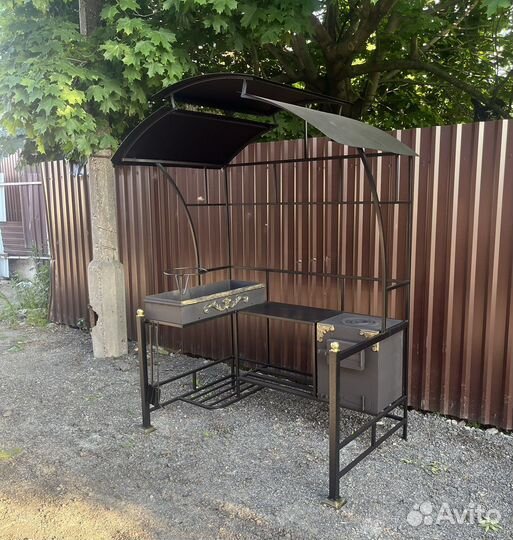Мангал с печью под казан и крышей