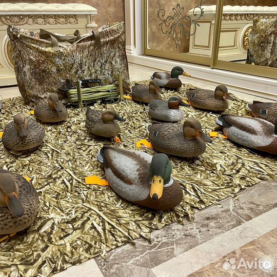 Чучела кряковых уток в сумке