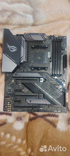 Asus Strix X570-E Gaming Глючная