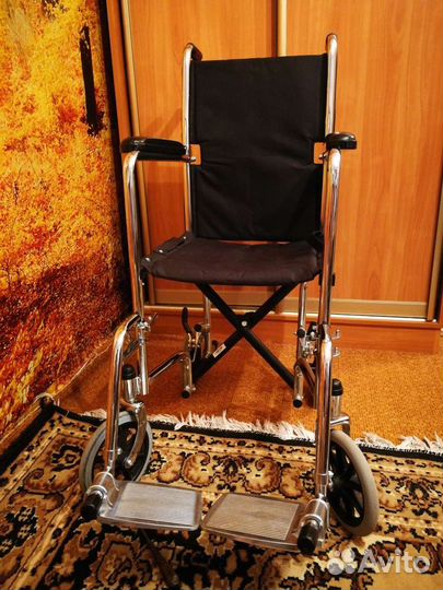 Кресло-коляска инвалидная