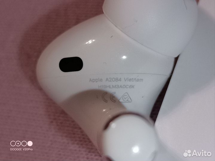 Левый наушник Airpods Pro