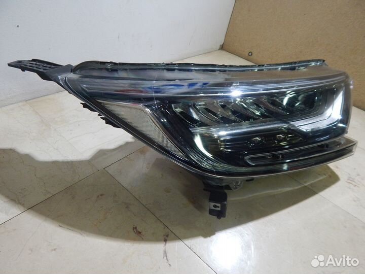 Фара правая LED Honda CRV 5 цр-в 5