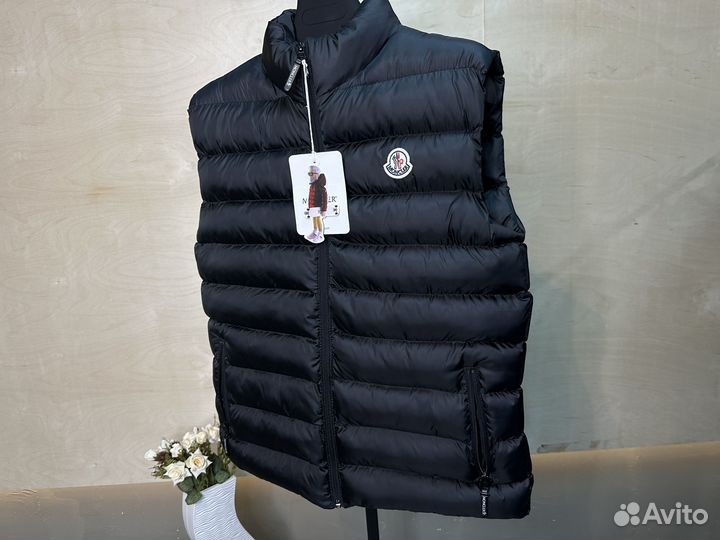 Жилека мужская Moncler