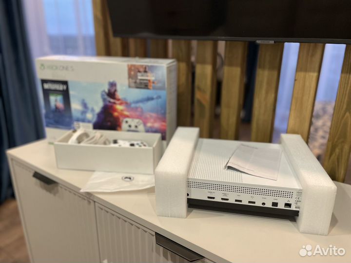 Xbox One s 1tb с играми