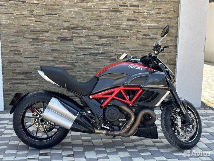 Ducati Diavel Carbon