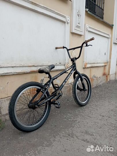 Трюковой велосипед BMX 