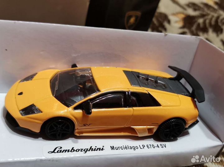 Модель Модель Lamborghini Murcielago LP 670-4 SV r