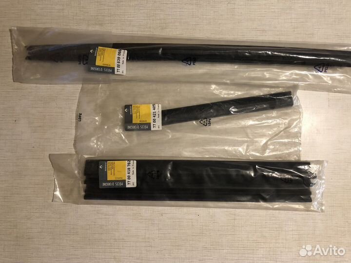 Уплотнитель двери для Рено