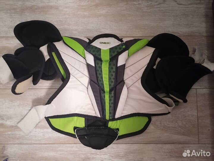 Нагрудник Bauer One 80,р-р Jr M /M, рост 140-152