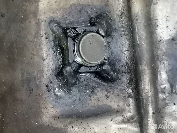 Поддон масляный Volvo 343 B140E, II,1.4 MT 1987г