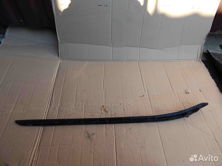 Молдинг лобового стекла BMW X1 F48