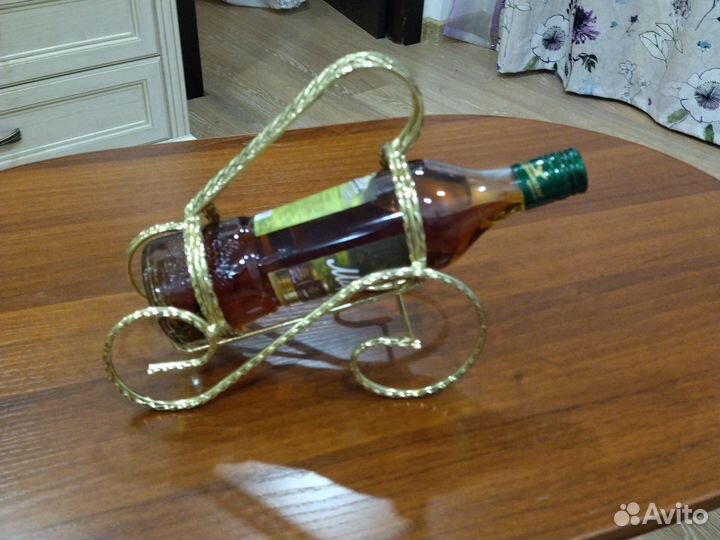 Подставка для бутылки вина