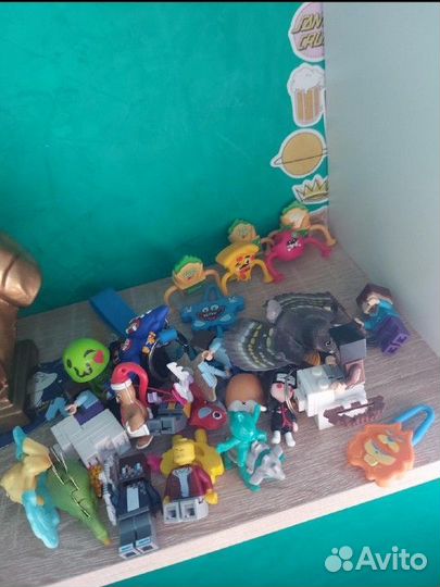 Мелкие игрушки (киндеры, лего)