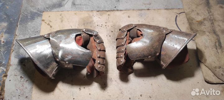 Латные доспехи