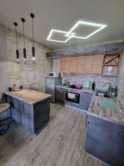 2-к. квартира, 70 м², 7/12 эт.