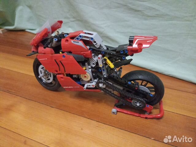 Конструктор lego Technic 42107 Ducati Panigale V4