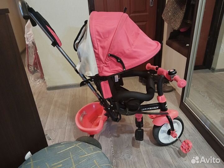 Велосипед трехколесный с родительской ручкой