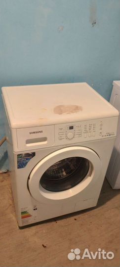 Samsung на запчасти(сломана крестовина)