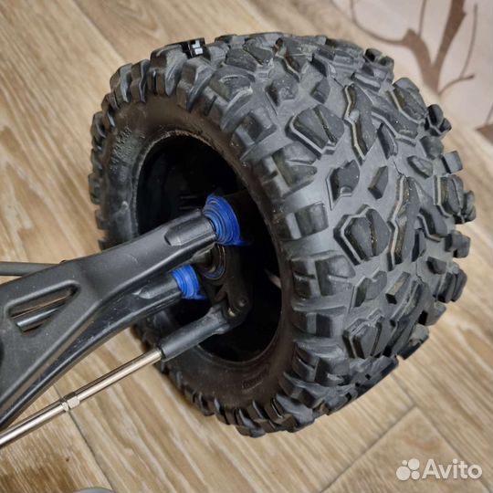 Traxxas E-Revo 2.0 1/8 как новая