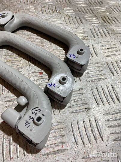 Ручка внутренняя потолочная Hyundai Santa Fe DM