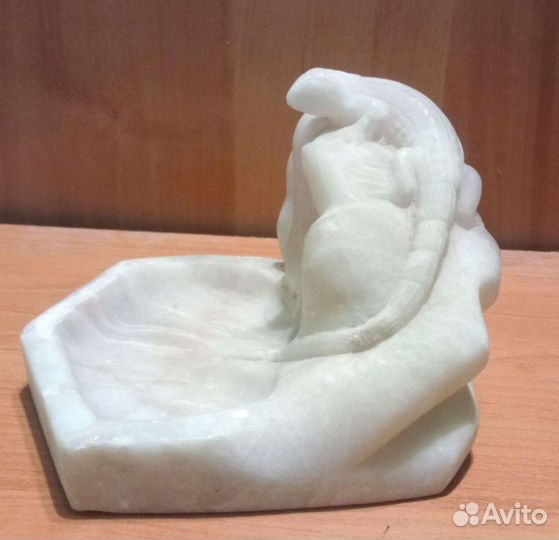 Мраморная пепельница