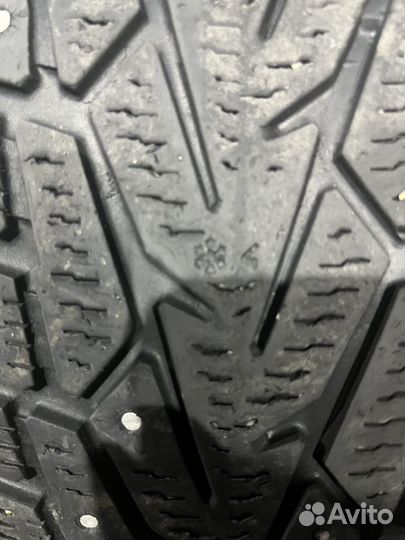 Nokian Tyres Hakkapeliitta 7 215/60 R16 99T