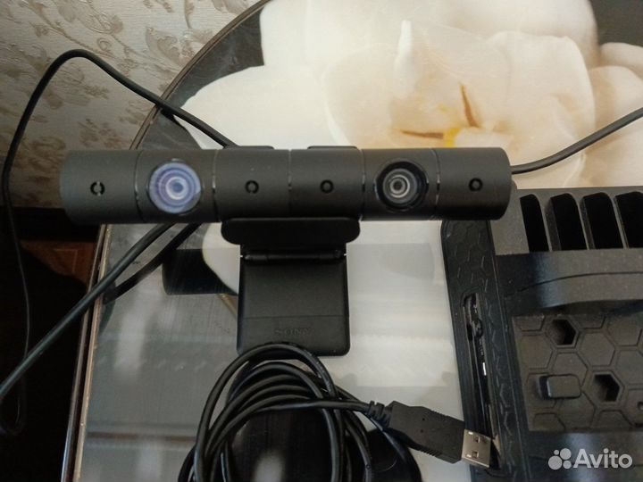 Игровая приставка ps4