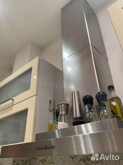 Кухонный гарнитур угловой