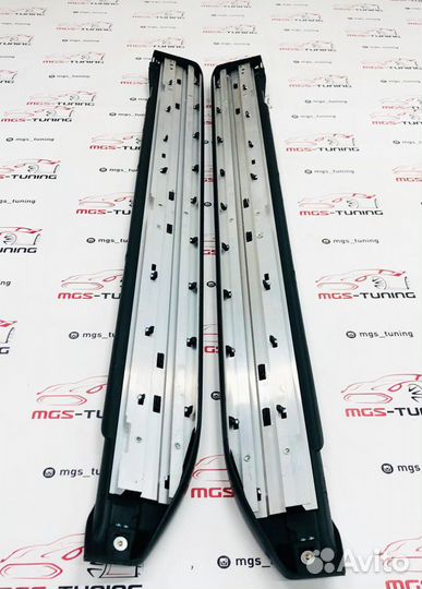 Пороги Toyota Land Cruiser Prado 150 черный обод