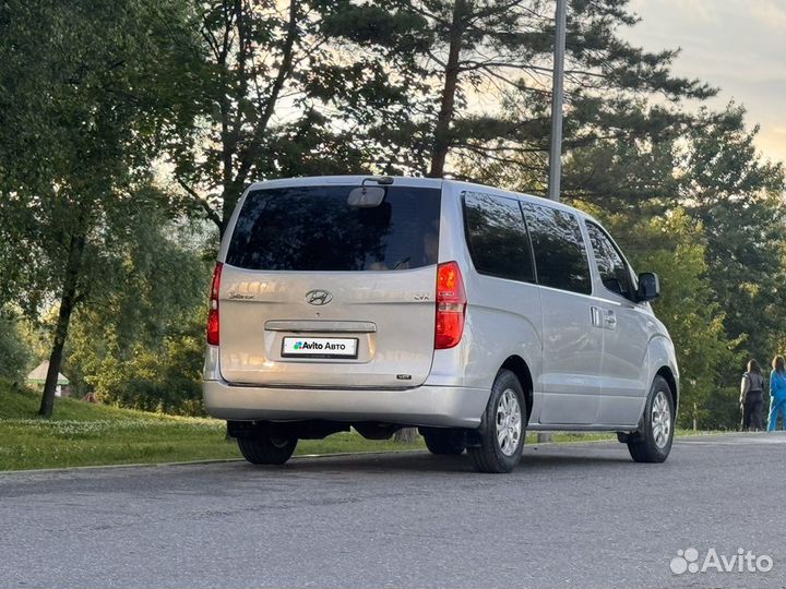 Hyundai Grand Starex 2.5 AT, 2008, 200 000 км