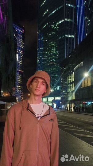 Администратор, официант, бармен