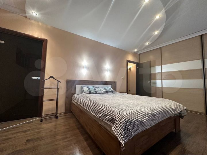 4-к. квартира, 178,8 м², 5/9 эт.