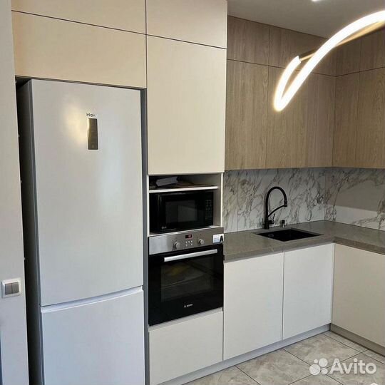 Кухня угловая современная на заказ