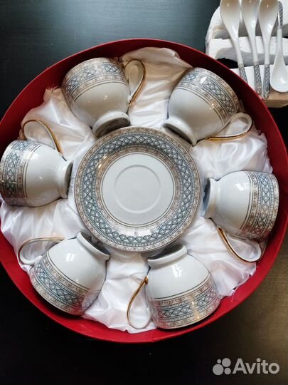 Сервиз кофейный чайный 18 предметов новый