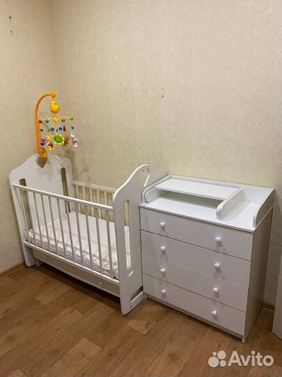 Детская кроватка