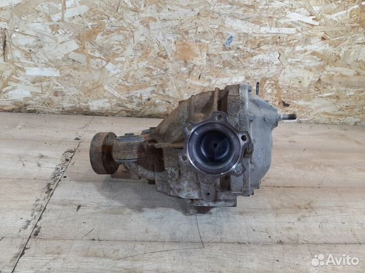 Редуктор заднего моста задний Infiniti M35 Y50