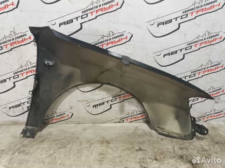 Крыло audi A4 8EC 8ED B7 8E0821105F переднее левое черный, LZ9Y TA987