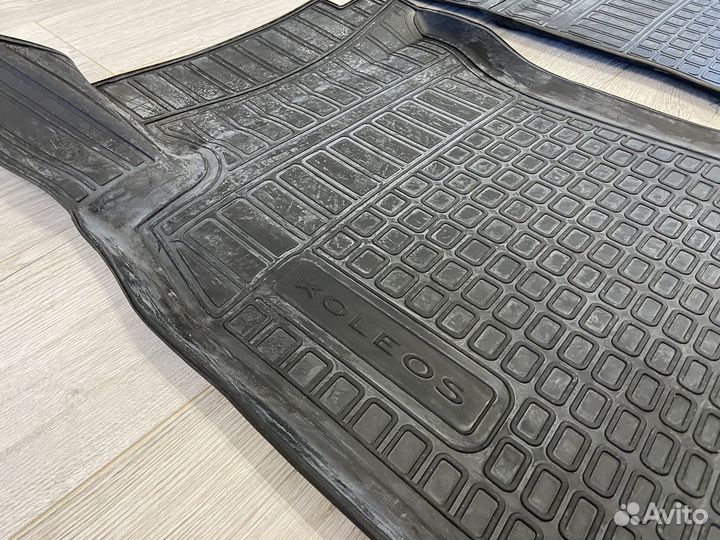Оригинальные резиновые ковры Renault Koleos 2