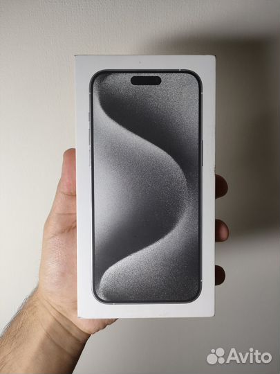 Коробка от iPhone 15 pro max