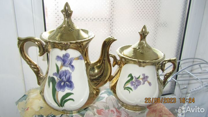 Продам чайник заварной и сахарницу времен СССР