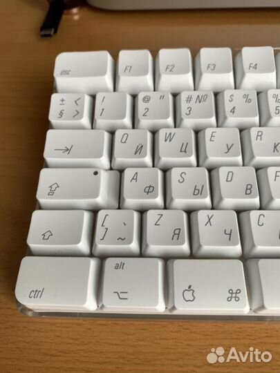 Клавиатура Apple Keyboard A1048 (2005)