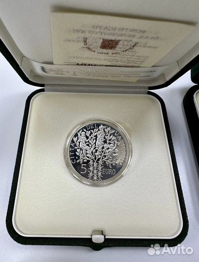 Монета 5 евро Ватикан 2005 - 60 лет окончанию wwii