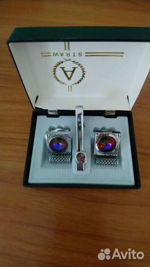 Запонки и зажим для галстука