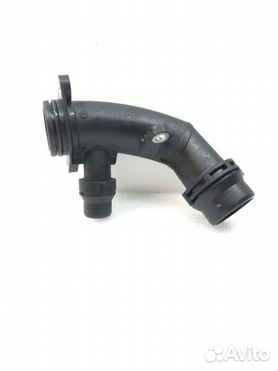 Патрубок системы охлаждения Mercedes-Benz Glc